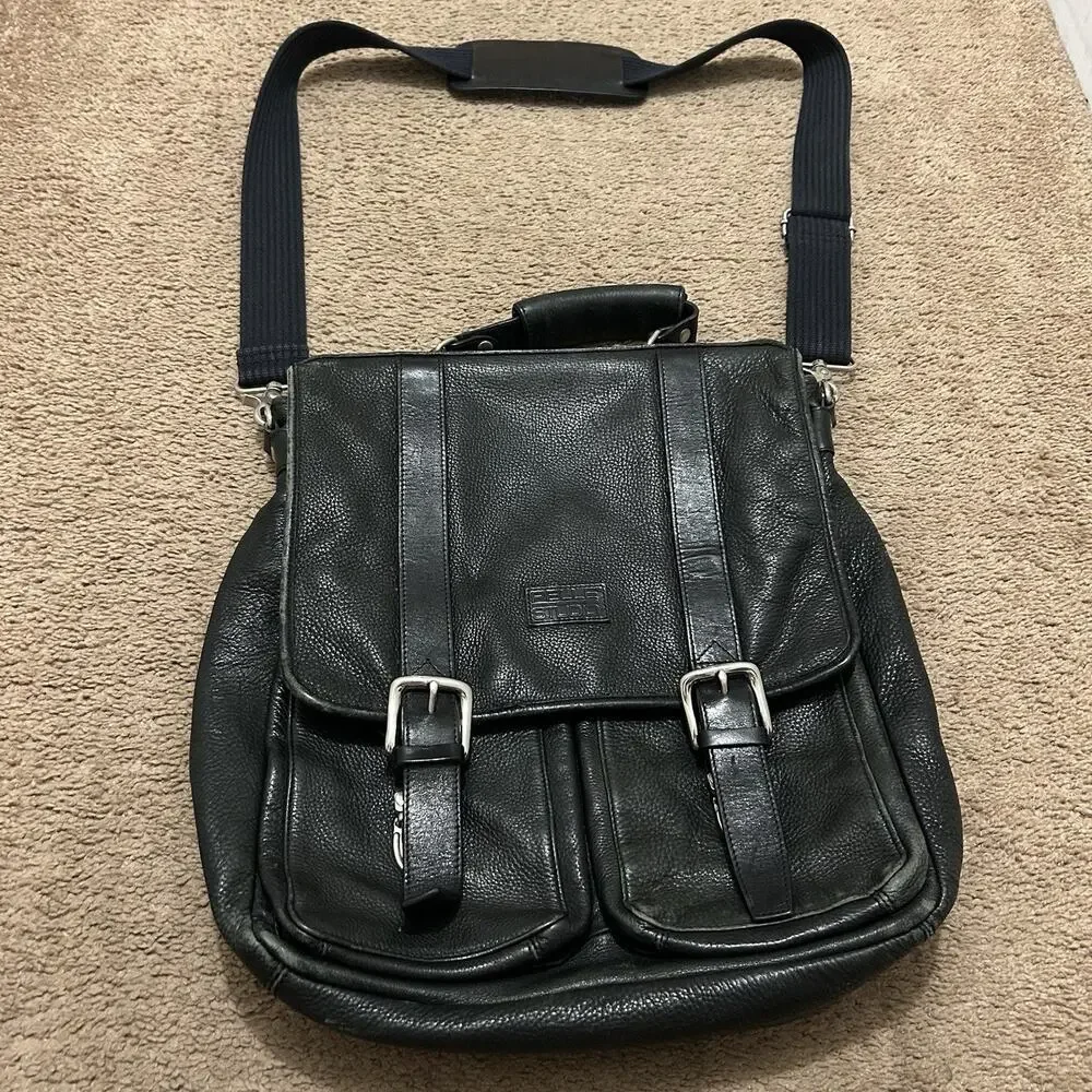 Vintage Wilson’s Leather Pelle Studio Shoulder Bag Document Messenger Black